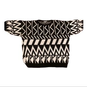 Adele Vintage Sweater 100% Acrylic Black & White